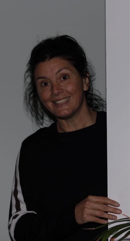 Manuela-2 calisthenics-lang-1