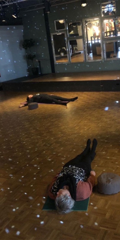 yin-yoga-lang-2 yin-yoga-lang-2